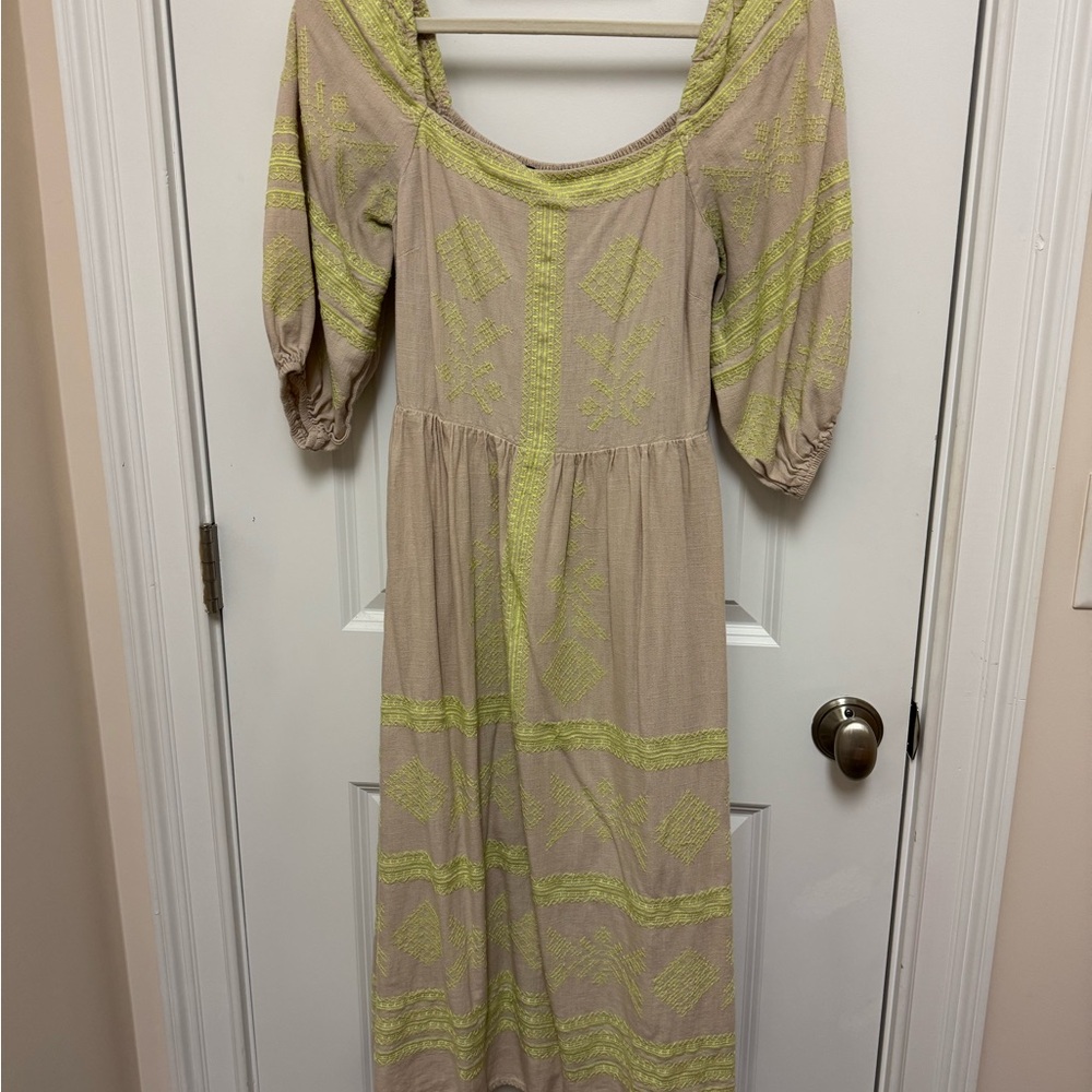 Chic Beige and Green Long Sleeve Dress